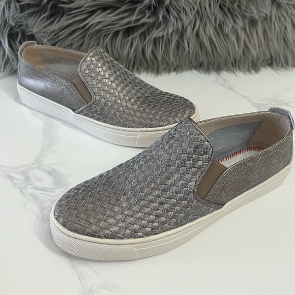 THE FLEXX  women’s gray leather woven slip on sneakers size 6 - Picture 2 of 9